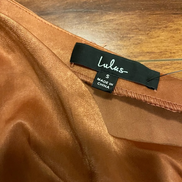 NEW Lulus Meet Me at Happy Hour Marsala Satin One-Shoulder Long Sleeve Top Small - Picture 6 of 6